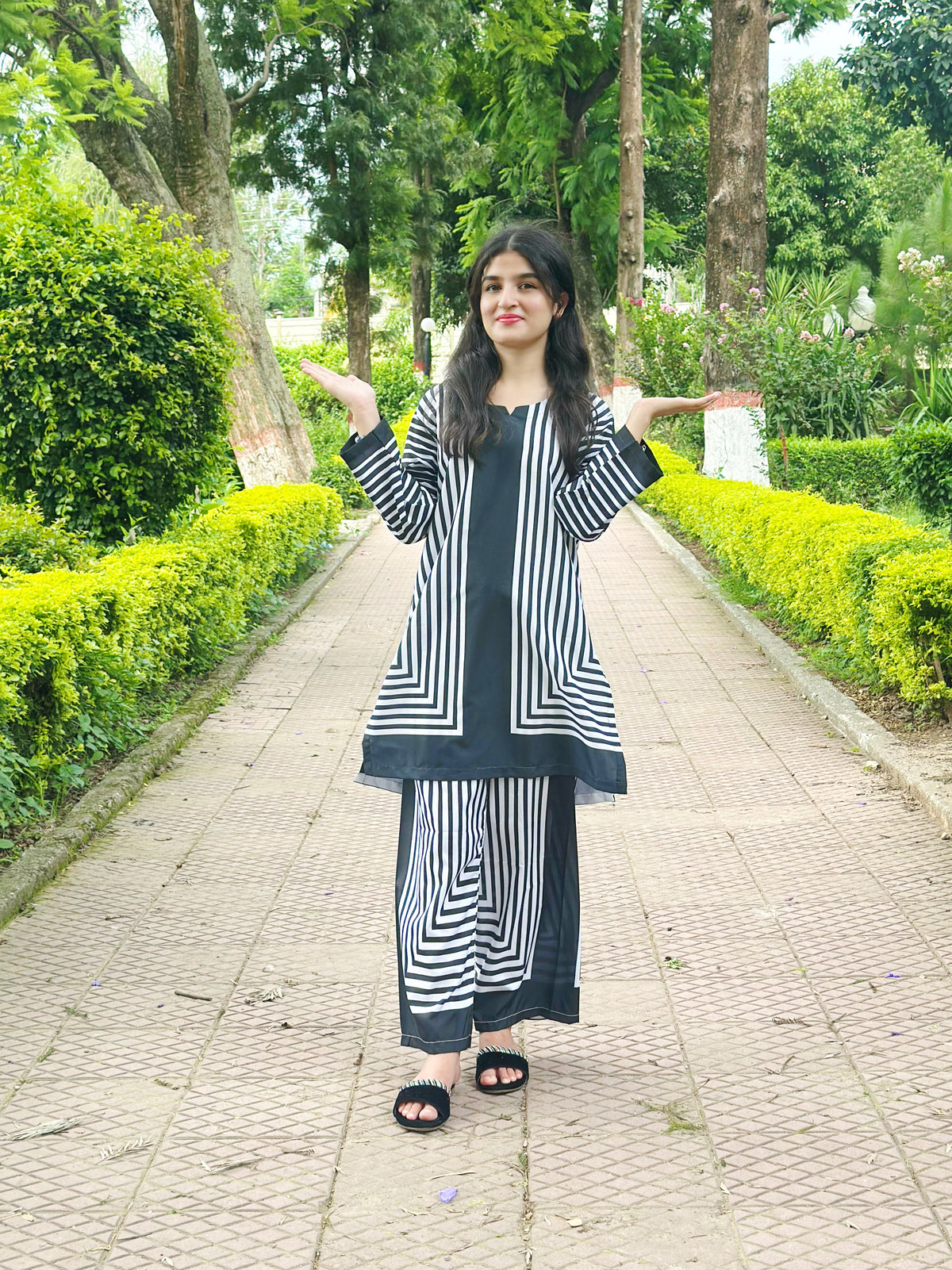 Swiss lawn digital print 1205